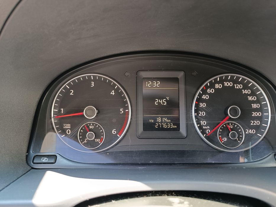Vw caddy 1.6 2010 luna 12