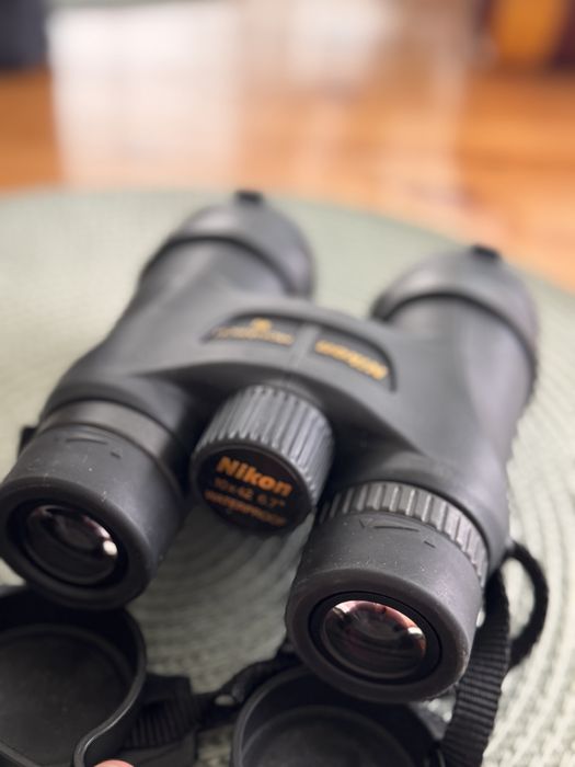 Binoclu Nikon Monarch 7 10x42 – premium, ca nou, complet