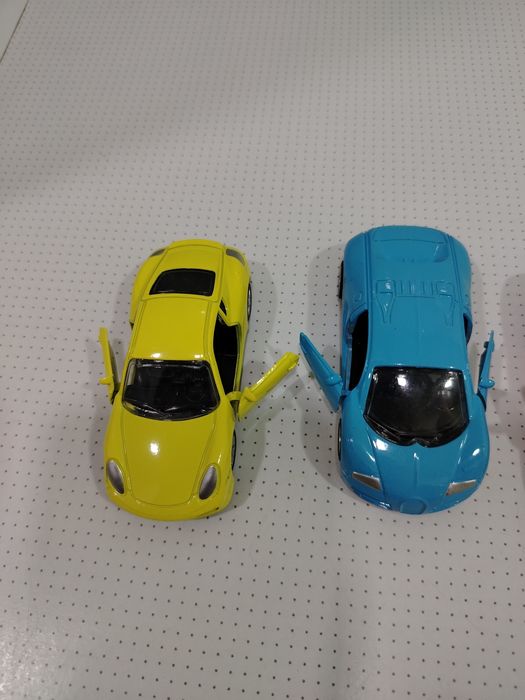 Детские модельные машинки