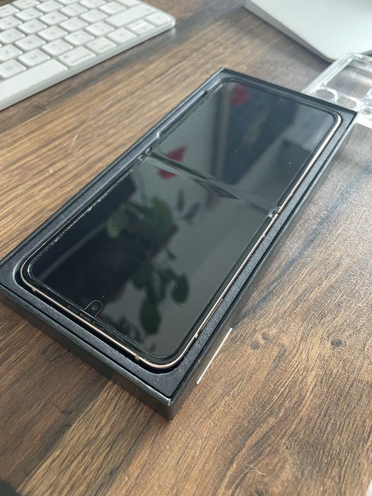 Samsung Galaxy Z Flip 4 - 256GB - Pink Gold