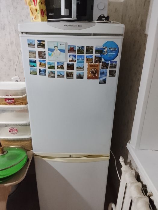 Продам холодильник
