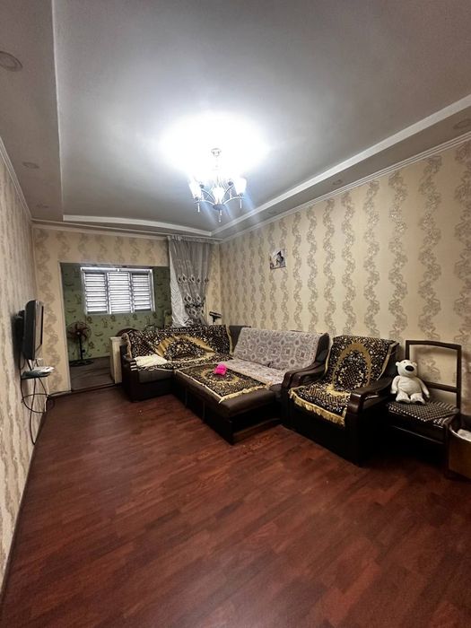 Продаются 3х комнатная квартира На 1 этаже Келес