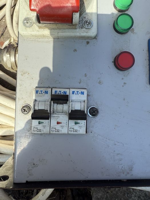 Distribuitor curent + cablu trifazic 55 m