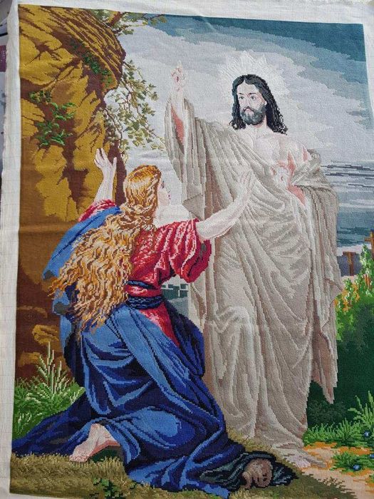 Продавам ушити гоблени и шия по поръчка