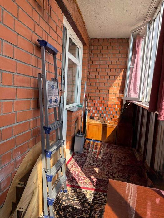 Продам 1 комнатную в Береке!