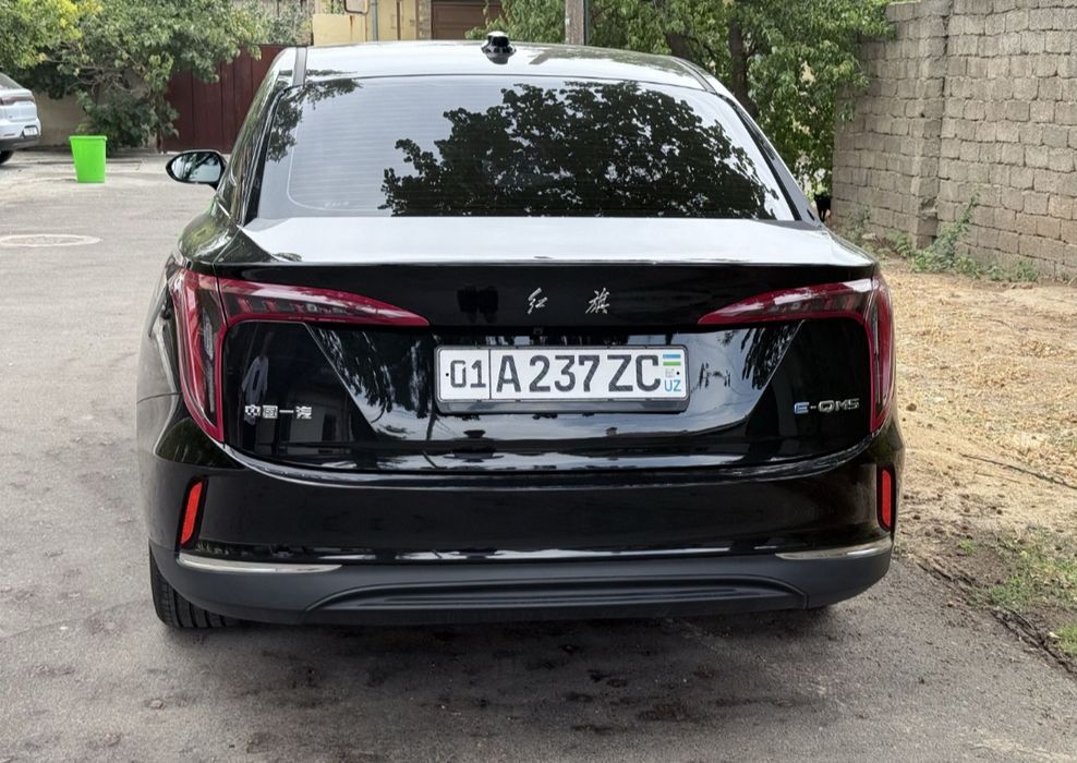 Kunlik suxoy arenda Hong qi eq m5