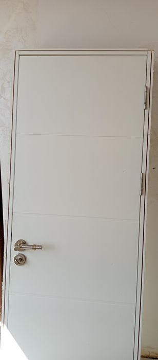 Интериорна врата бяла