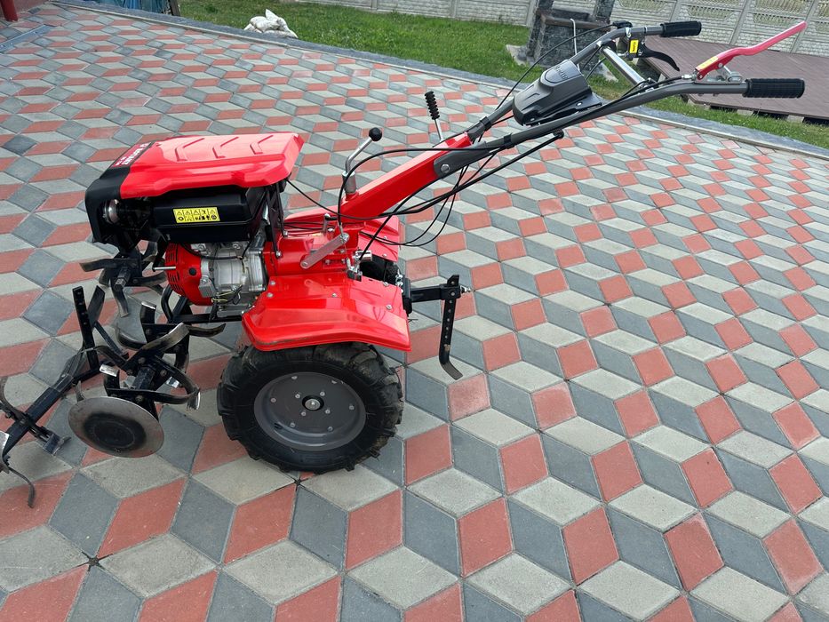Motocultor ROTAKT 13 CP, 2+1 viteze, stare excelentă, cu accesorii complete