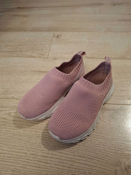 Детская обувь б/у от 1000 тенге