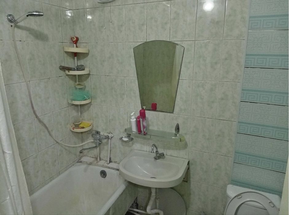 Сдается 2 комнатная квартира 300$