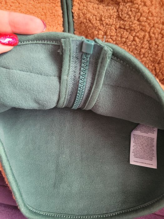 Нови Детски дрехи на символични цени