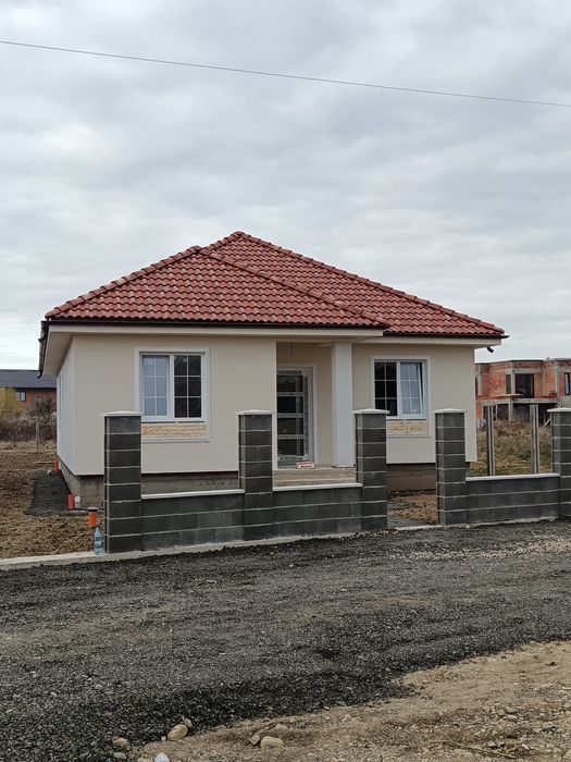 CASĂ DE VÂNZARE! Super Ofertă!!!