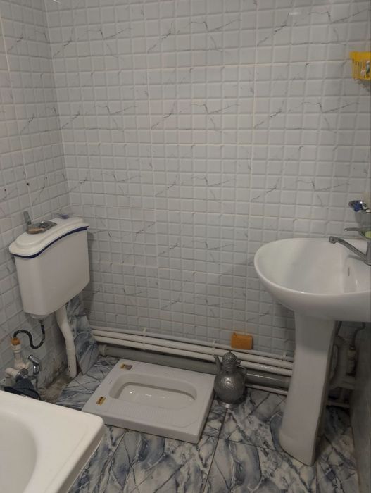 Уйга квартирант олмокчиман 3 та Киз Тройцкий да