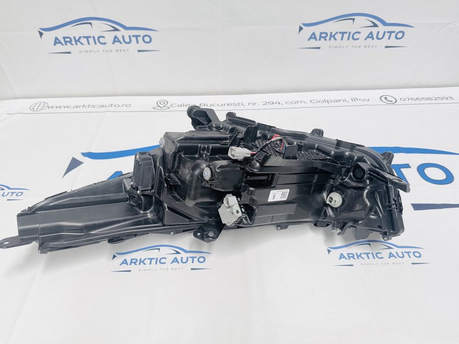 Far dreapta led Toyota Highlander cod 10000-8A06K