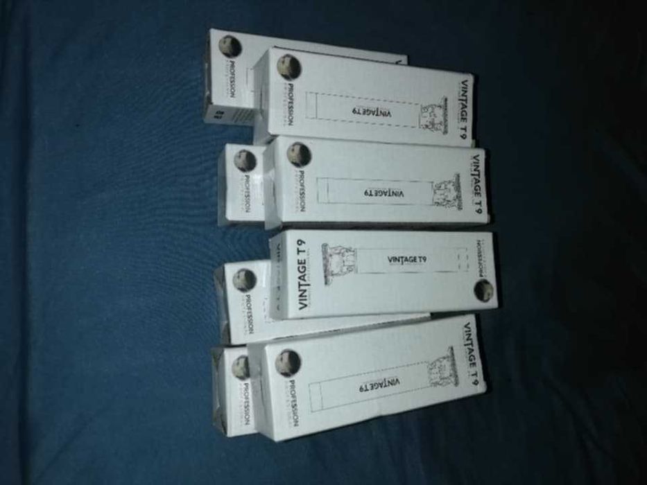 Бройки Професионална Машинка за подстригване за глава ,брада и тяло