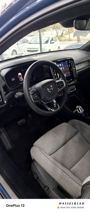 Volvo c40  цена 37000долл есть малый пробег чистая