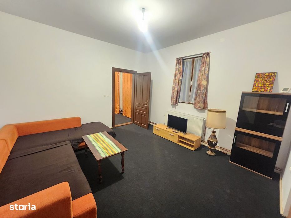 Inchiriez apartament cu 2 camere in zona Modern