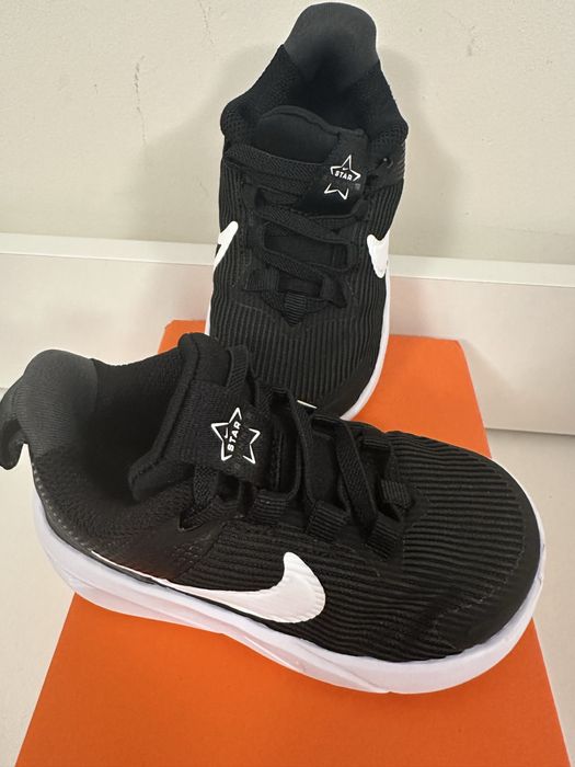 Маратонки Nike 21