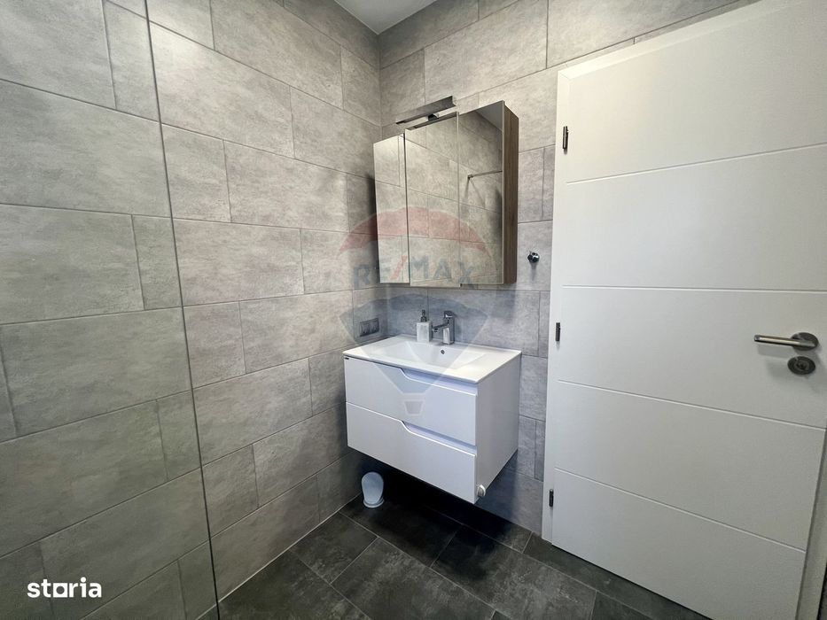 Apartament Premium cu 3 Camere și Terasă Generoasă