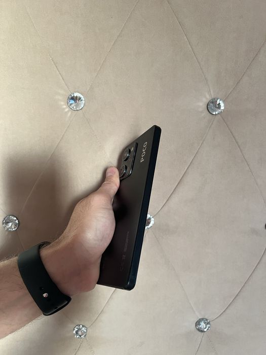 Продам Poco X5 pro 5G