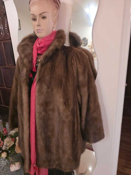 Blana de dama talie scurta, din nurca