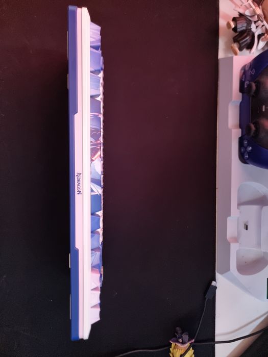 Vand tastatura mecanica reddragon  flekact pro anime edition