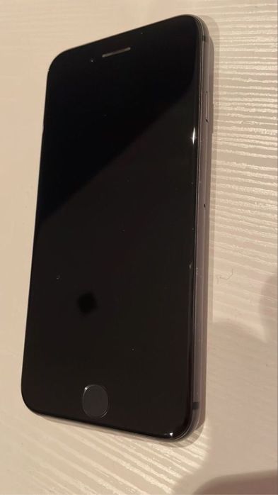 Iphone 8 plus в идеале 64гб