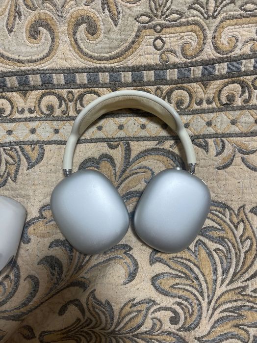 Airpods Max 1 поколение
