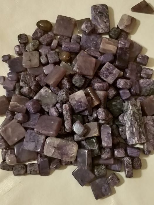 Продаются полудрагоценные камни