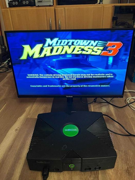 Xbox clasic (prima generație) + 3 controllere