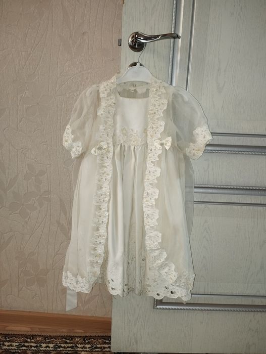 Нарядные платья на девочку 3-5 лет