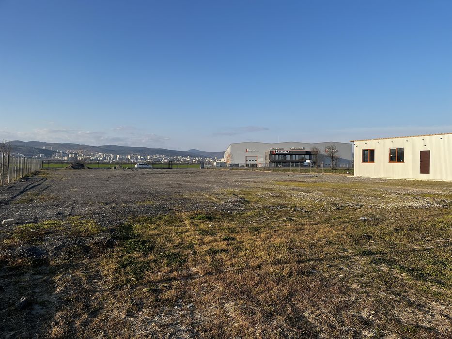 Дава се под наем Парцел в Стара Загора, Индустриална зона - запад - 3900 кв.м за 997.05 € - Снимка #2