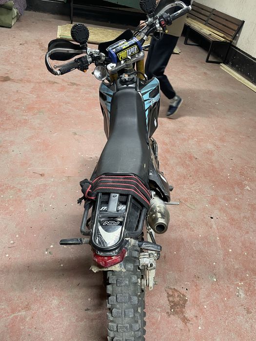 Мотоцикл 250 куб 172FF