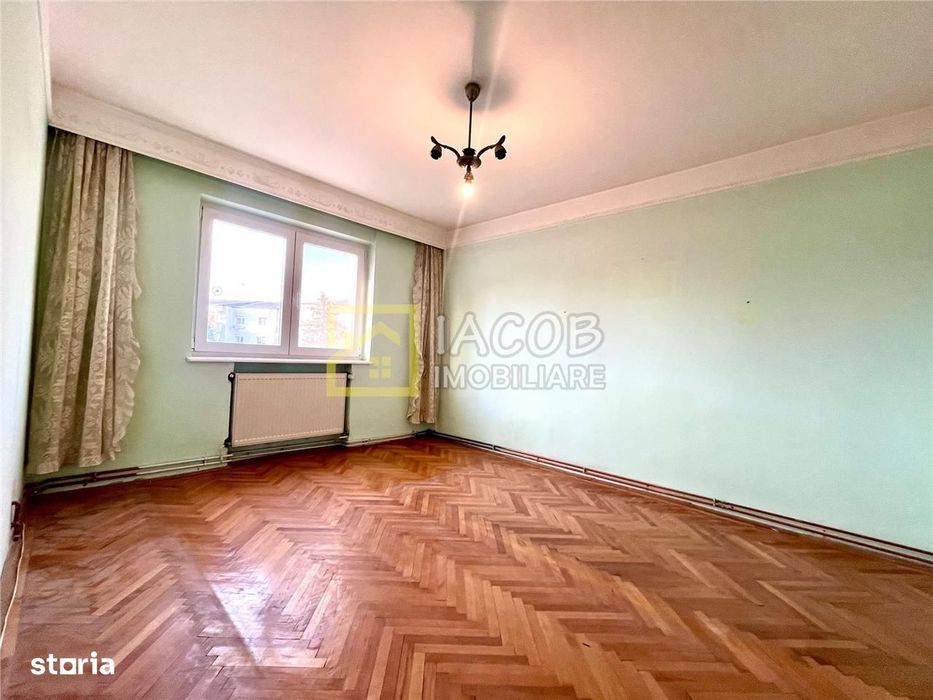 Apartament 2 camere decomandate, etaj 3, zona Energiei, str. Banatului