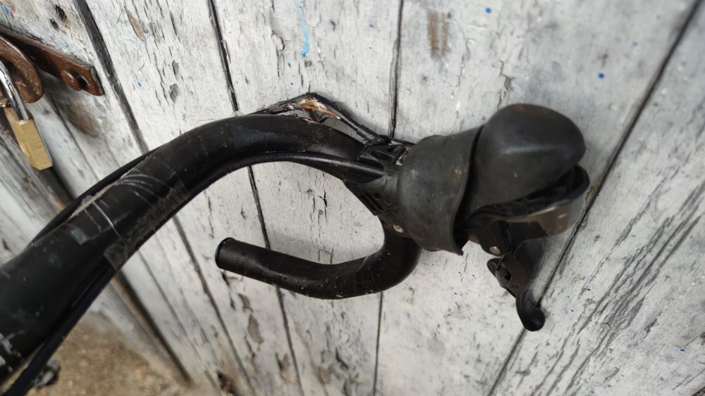 Шосеен велосипед Felt f75