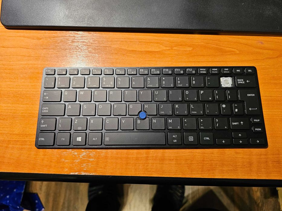 Клавиатура лаптоп Asus и Toshiba