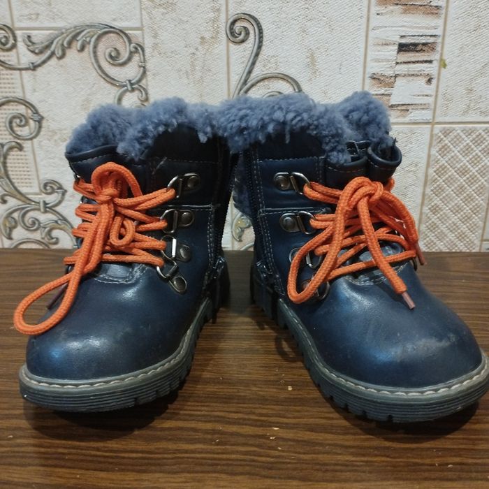 Продам сапожки, ботинки