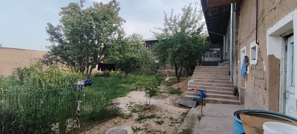 Srochno Nazarbekda 8 sotix hovli sotiladi