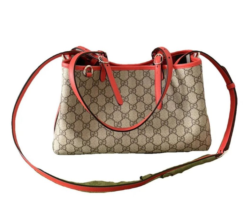 GUCCI Emblem tote