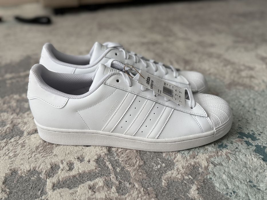 Продам кеды адидас оригинальные