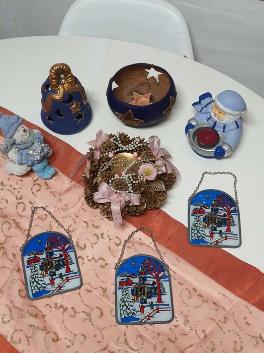 Decoratiuni de Craciun diverse culoare albastra