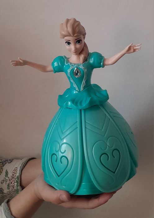Игрушка Эльза 1500 тг