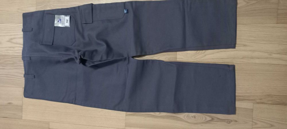 Продавам дрехи за заварчици-негорими