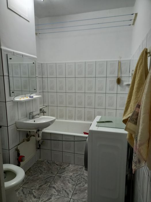 Inchiriez apartament doua camere