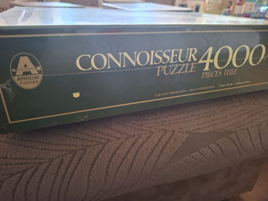 Arrow puzzle connoisseur 4000 чадти пъзел