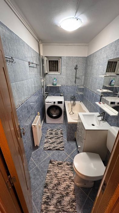 Închiriez apartament 2 camere zona linistită