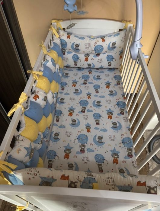 Patut din lemn masiv cu saltea