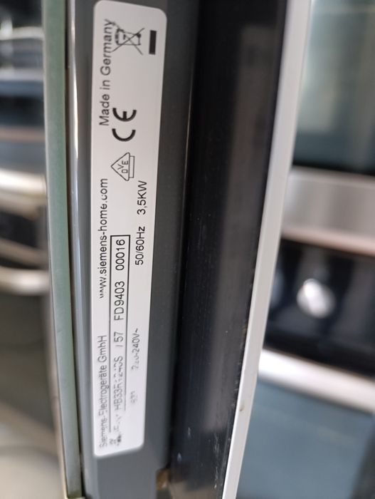 Фурна за вграждане Siemens A+