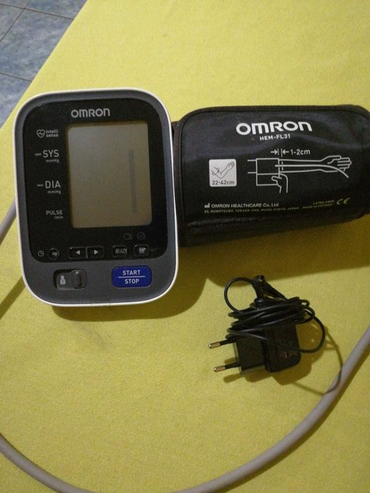 Tensiometru de brat, marca Omron