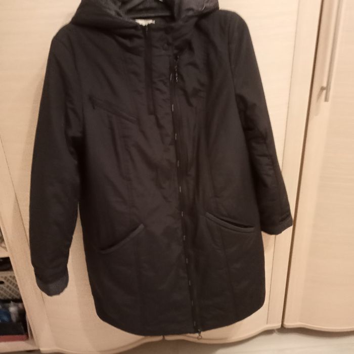 Продам пальто , куртки 46 -48 рр